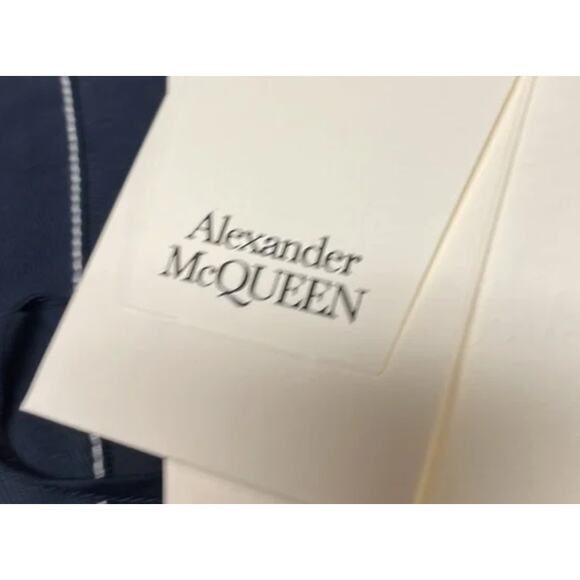 Alexander McQueen Midnight Blue crop top - Picture 3 of 6